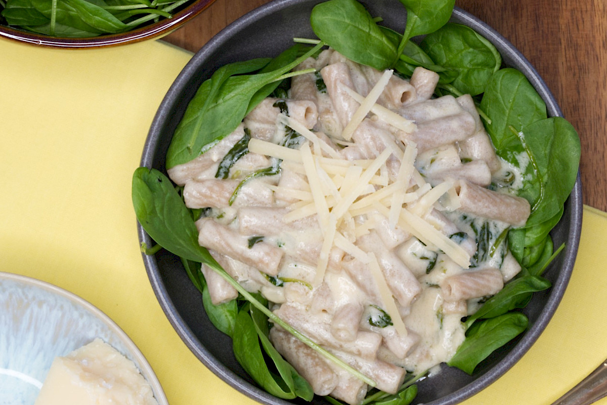 Hafer Rigatoni Alfredo
